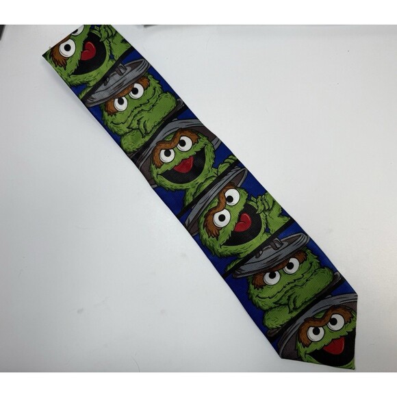 Sesame Street Oscar The Grouch Polyester Neck Tie - Picture 3 of 7